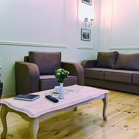 Classic Apartment On Zhukovskoho Odessa Dış mekan fotoğraf